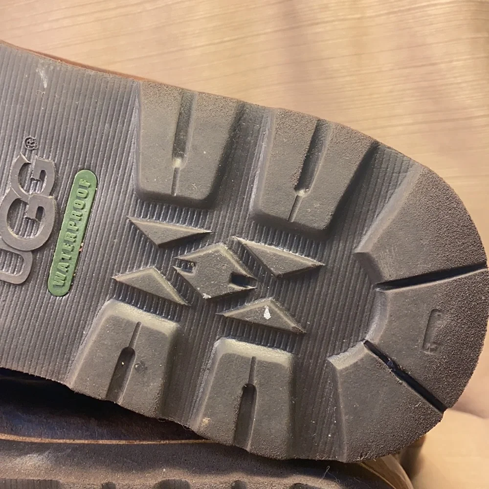 UGG stamp sz13